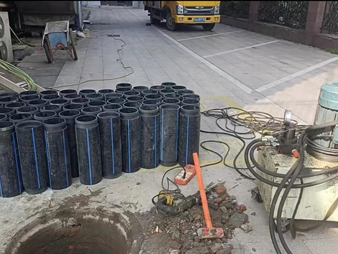 开阳PE置换管厂家 DN315置换管 非开挖管短管置换